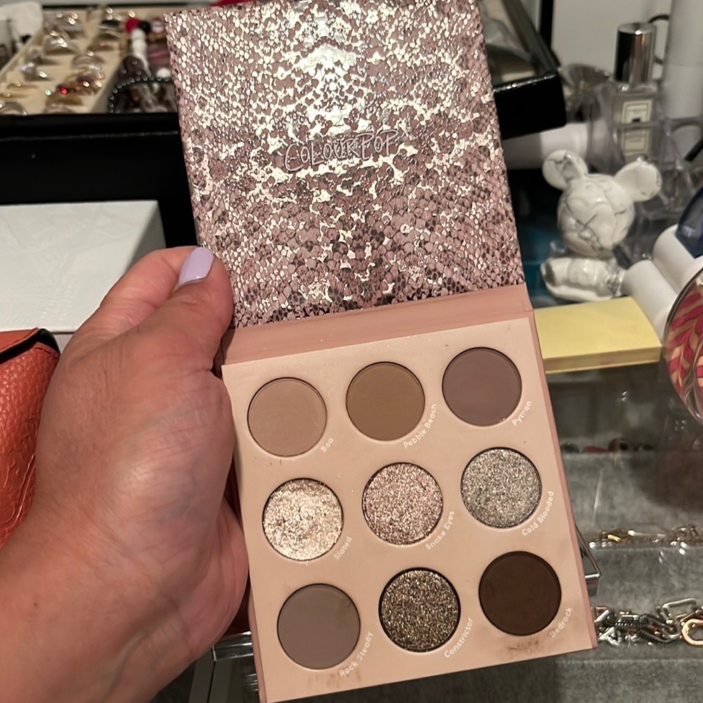 Colourpop That’s Taupe Eyeshadow Palette